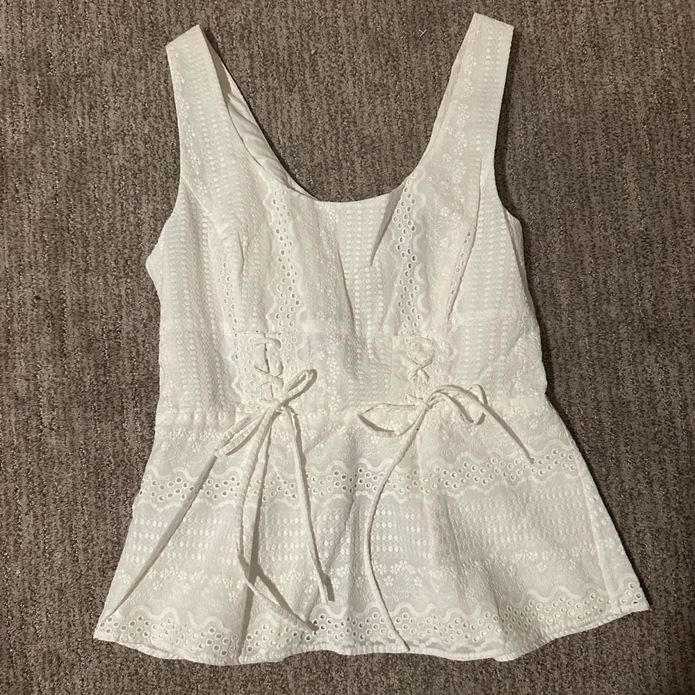 NWT BCBGMAXAZRIA White lace shirt. Never worn! Size small.